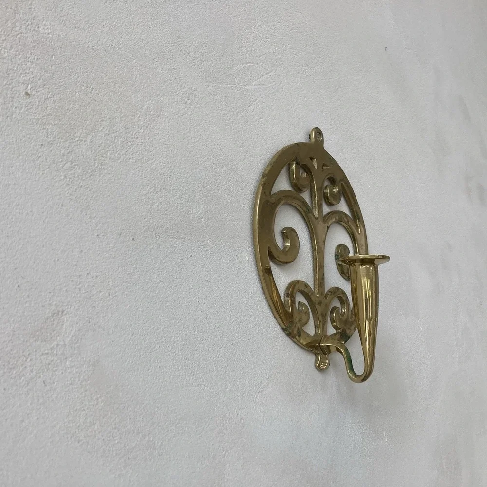 Virginia Metalcrafters Brass 16-1 Wall‎ Sconce & Candle Holder